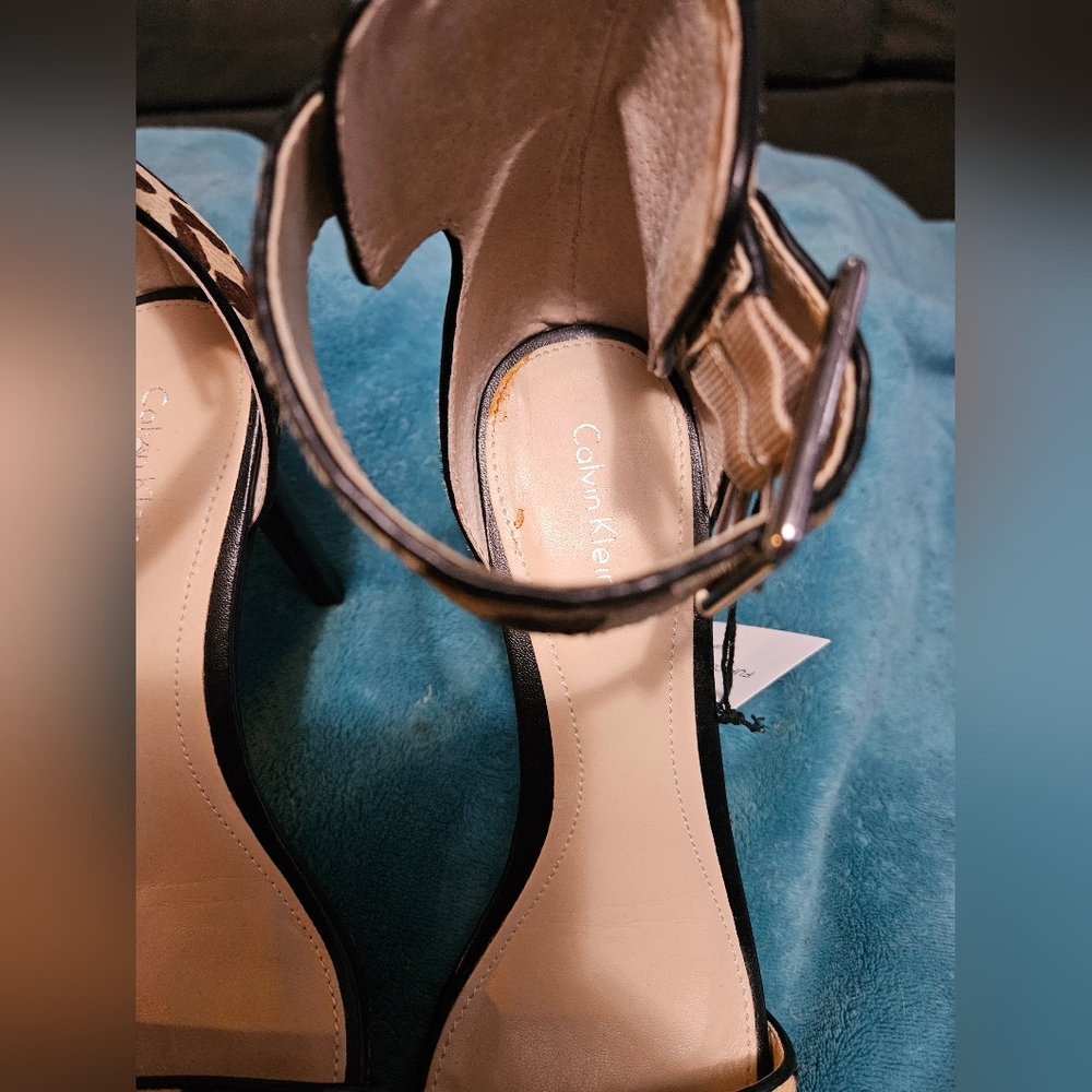 Calvin Klein Leopard Print Ankle Strap Sandals - Picture 2 of 8